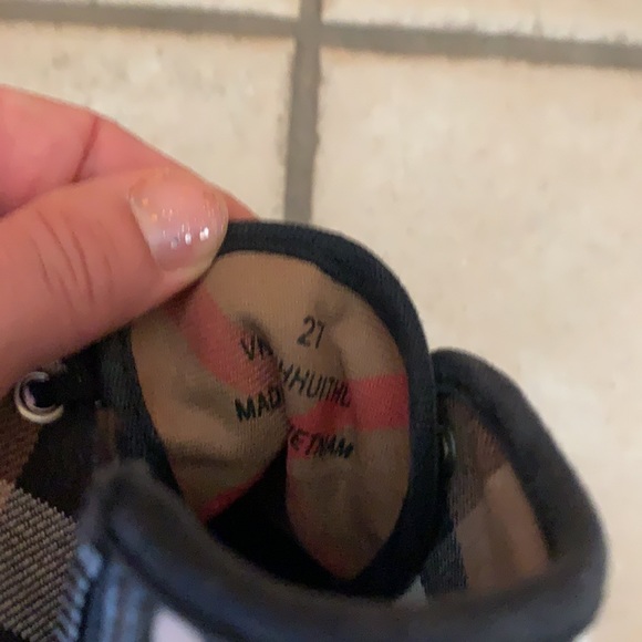 BURBERRY SNEAKERS - Picture 5 of 6